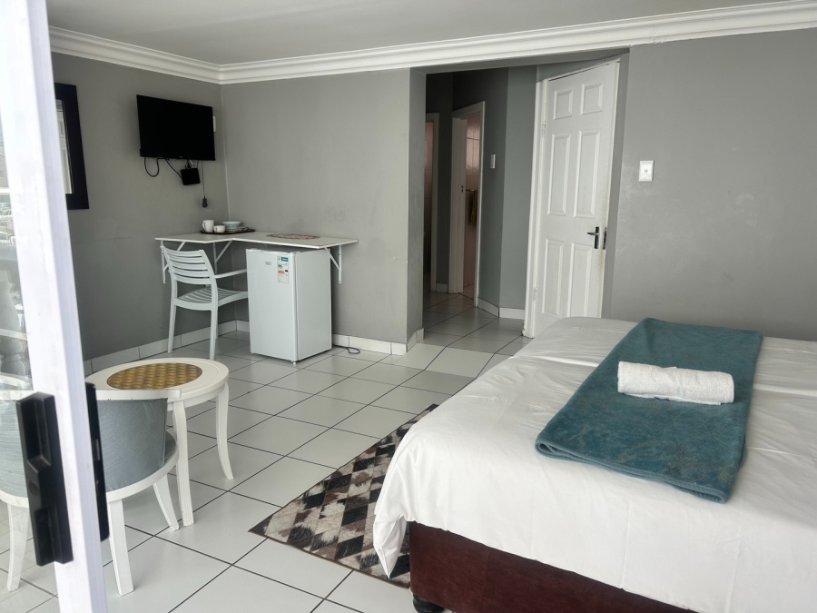 7 Bedroom Property for Sale in Quigney Eastern Cape